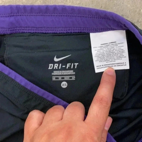 Nike dri-fit capri leggings - Picture 2 of 4